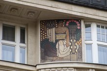 EA ApartHotel Melantrich - detail of facade decoration